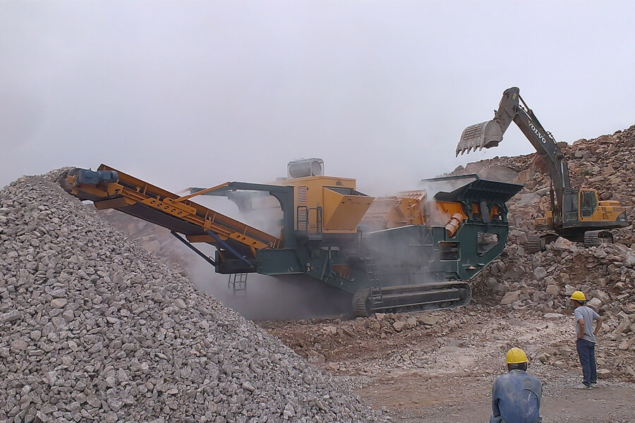 mobile crusher plant worksite