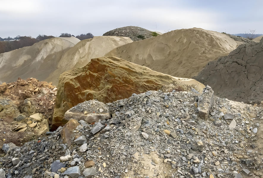 Mine waste rock pile