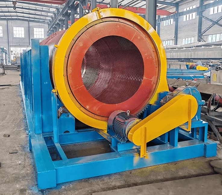Shaftless trommel screen